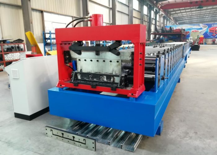 deck floor roll forming machine