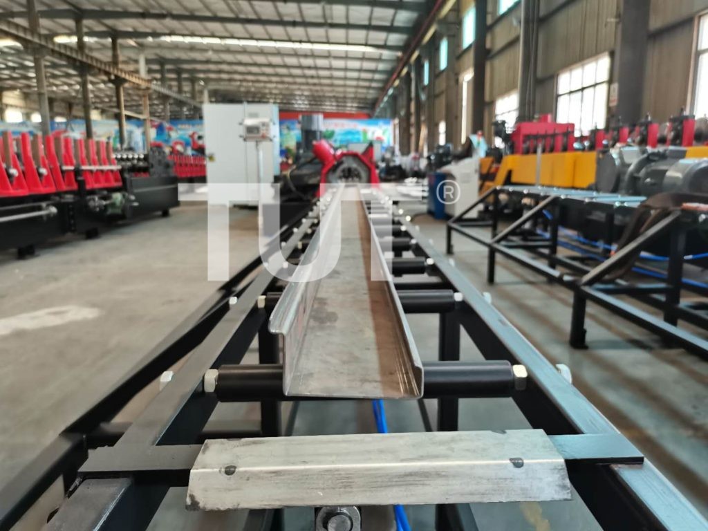 Car Panel Roll Forming Machine 