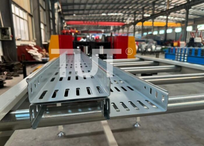 cable tray roll forming machine