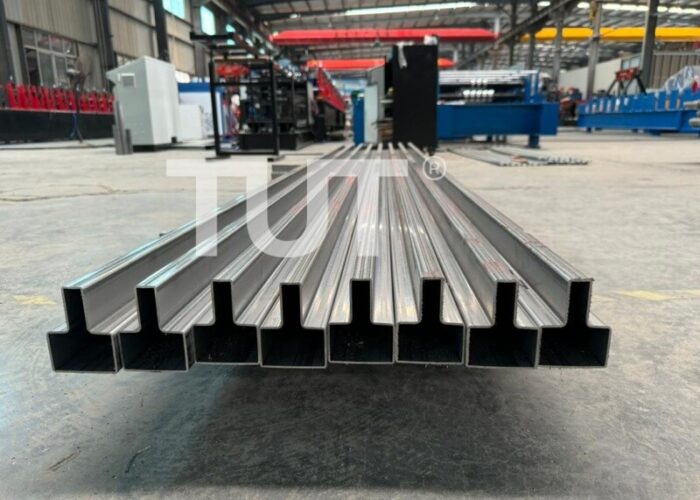 Laser Welding T-shaped Square Tube Roll Forming Machine for Sliding Gate Track